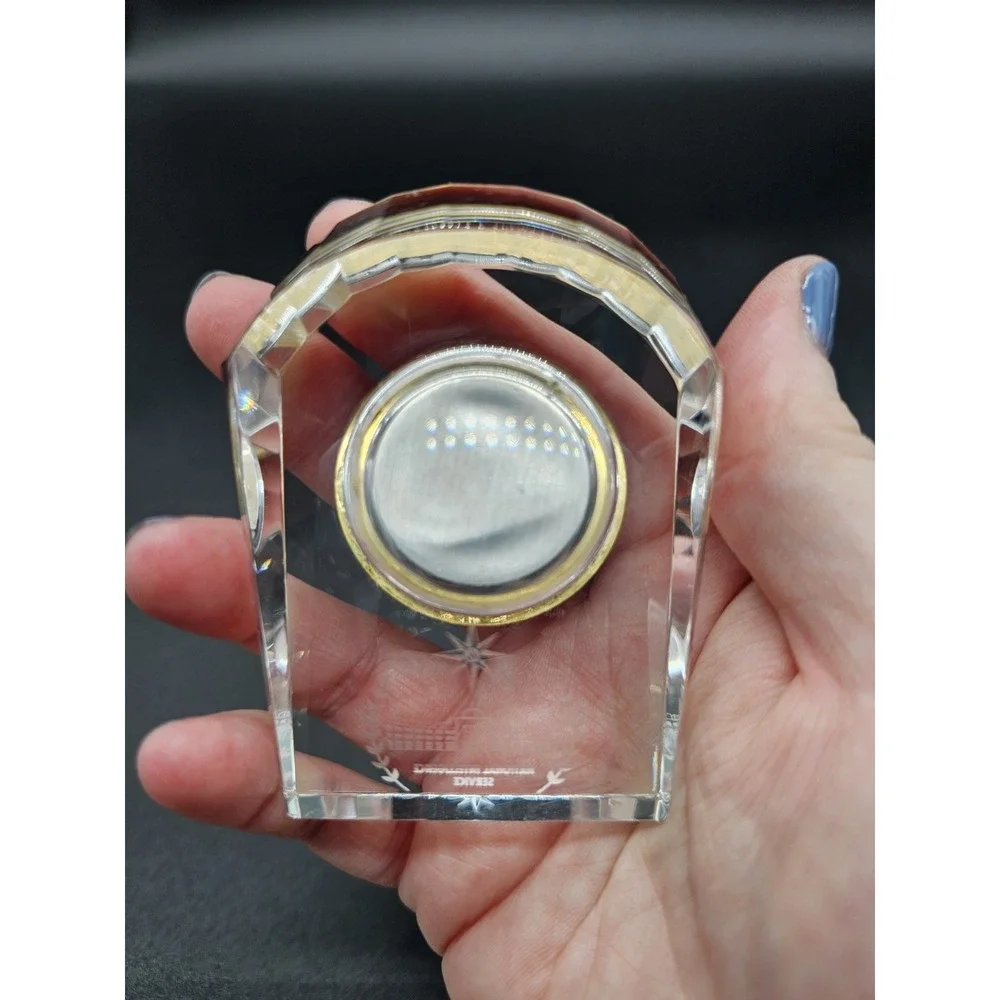National Intelligence Service Desktop Crystal Paperweight Clock Political Govt‎